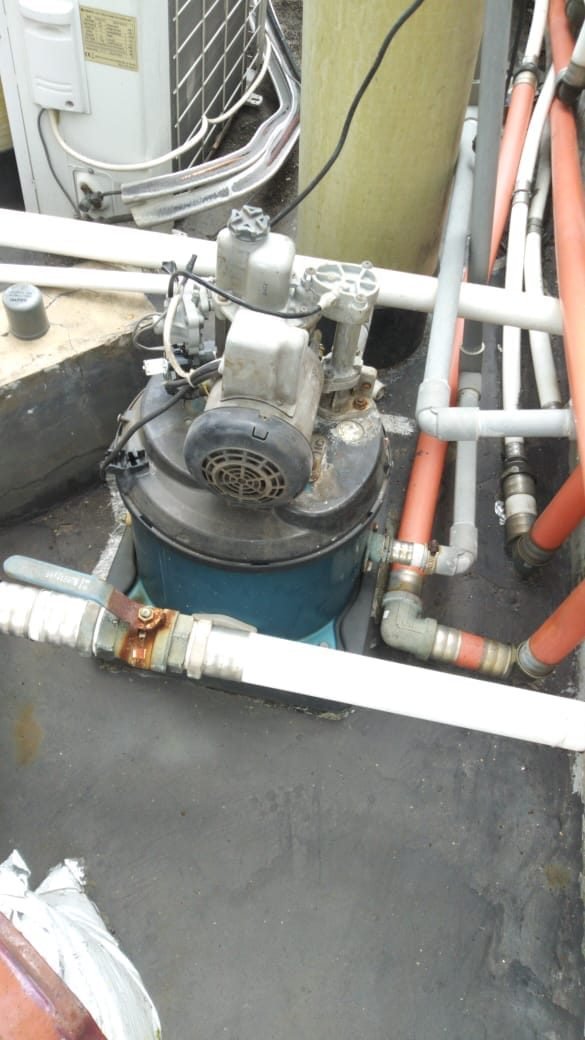 Pengecekan pompa air jet pump lama dengan tangki sebelum diservis